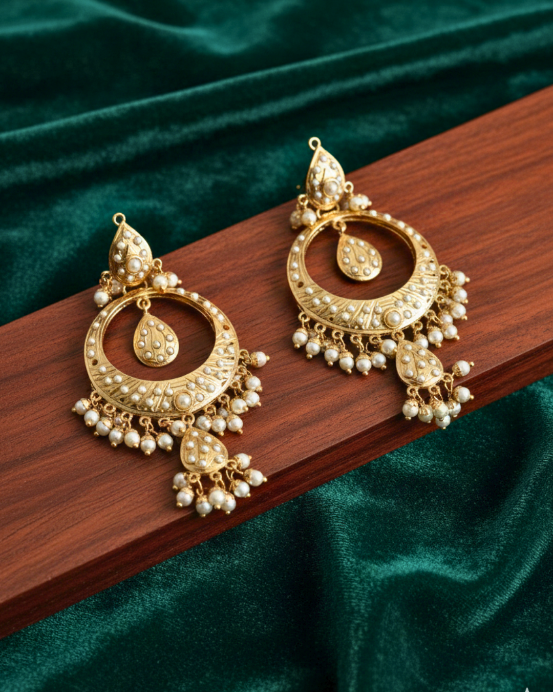 Noor Teardrop Chandbali