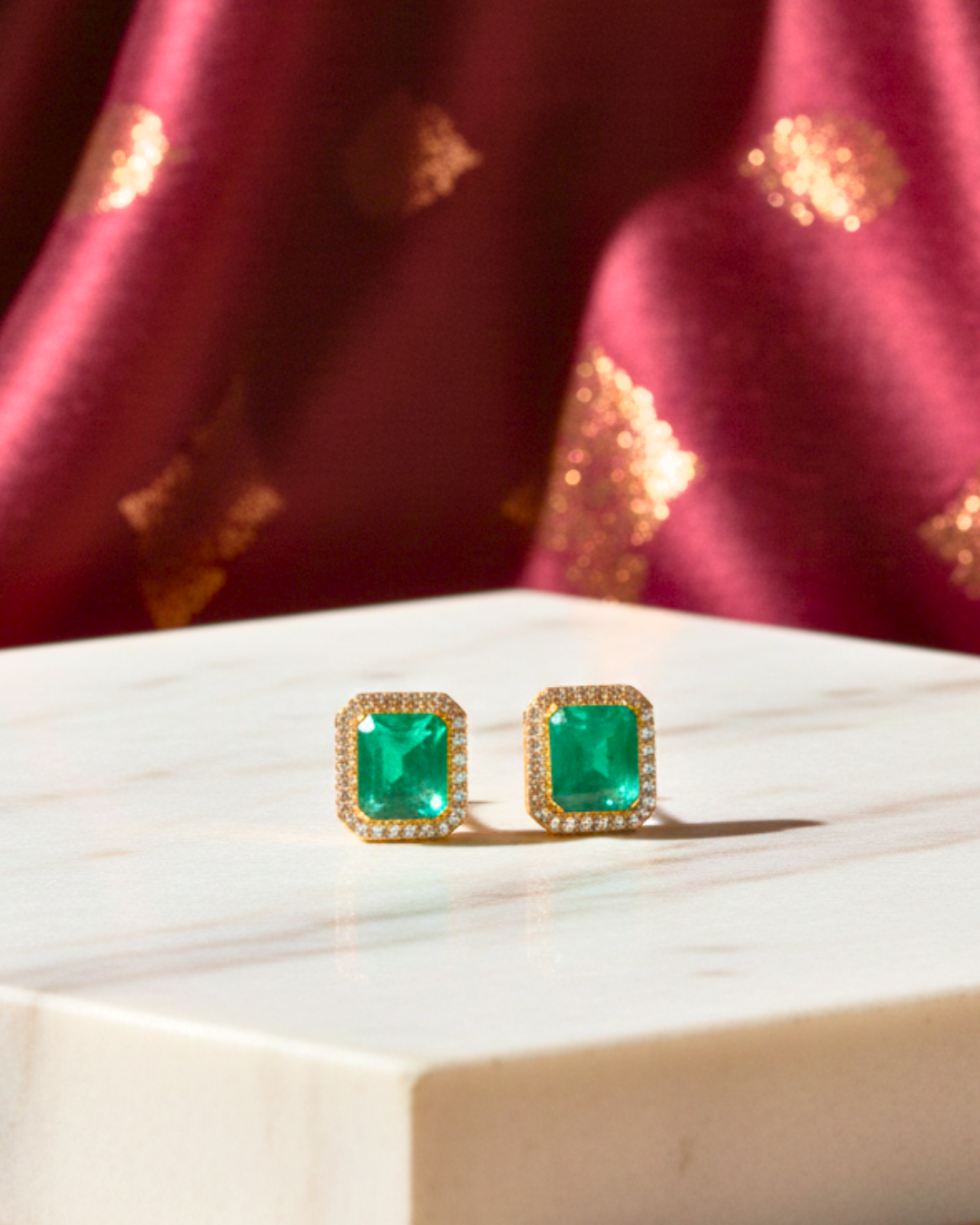 Vanyaa Emerald Court Studs