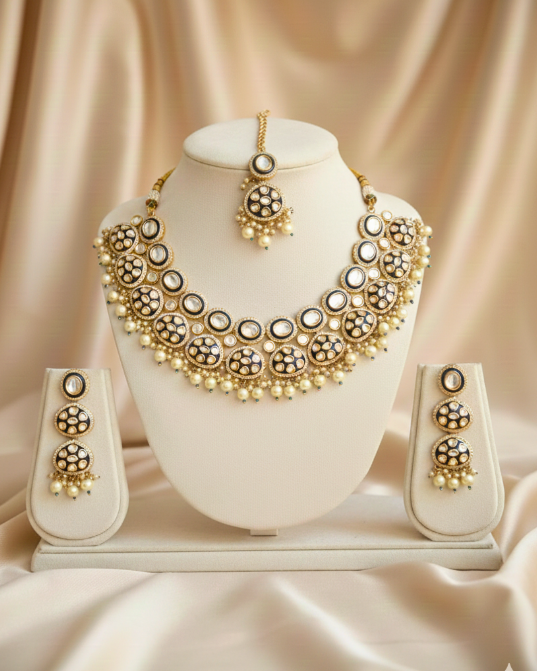 Évara Pearl Choker Set