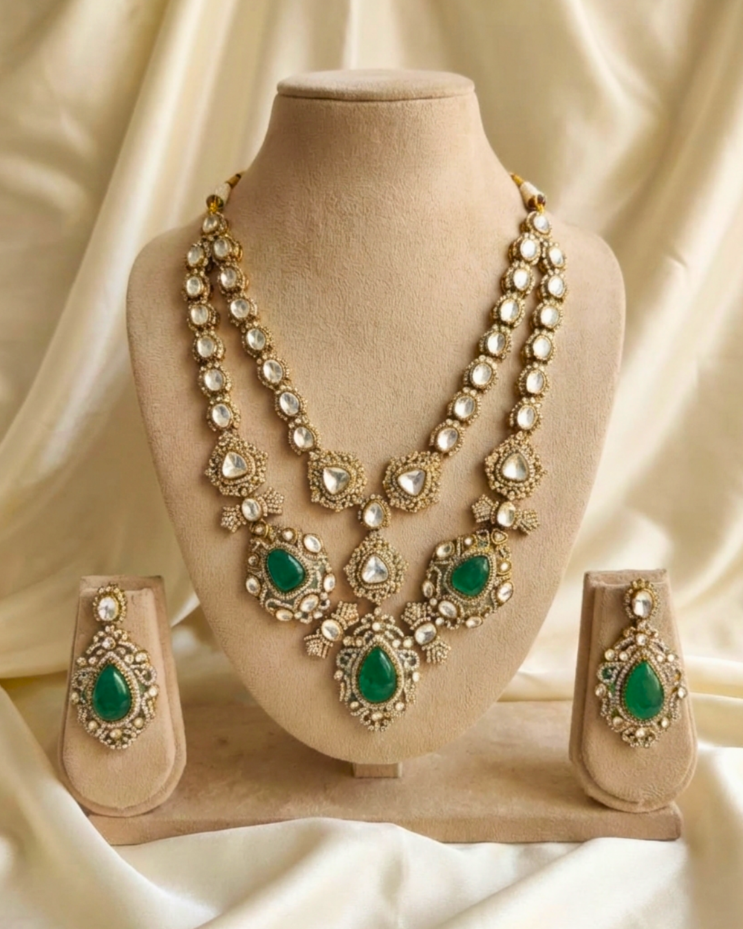 Vanya Emerald Grace Necklace Set