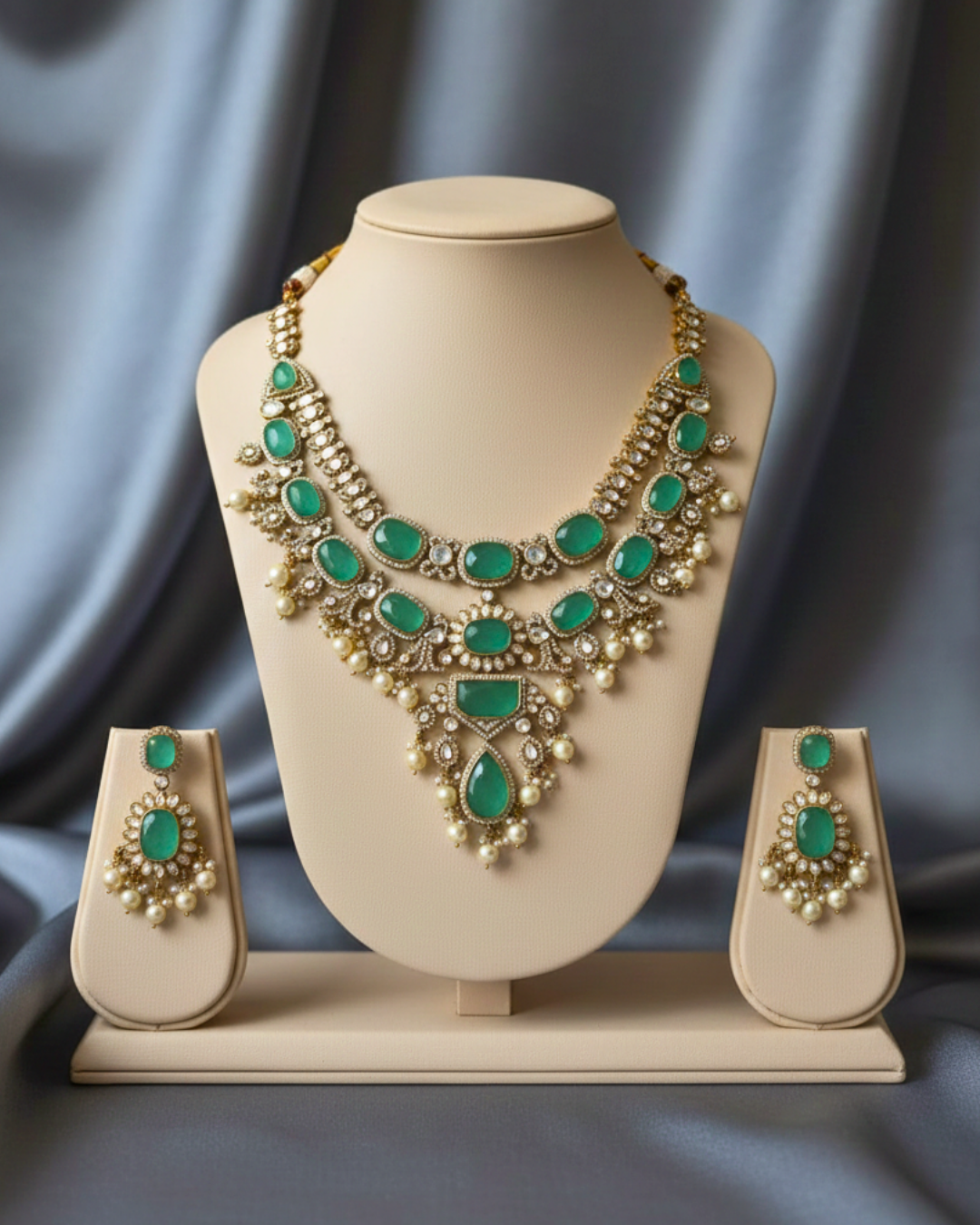 Averna Emerald Cascade Necklace Set