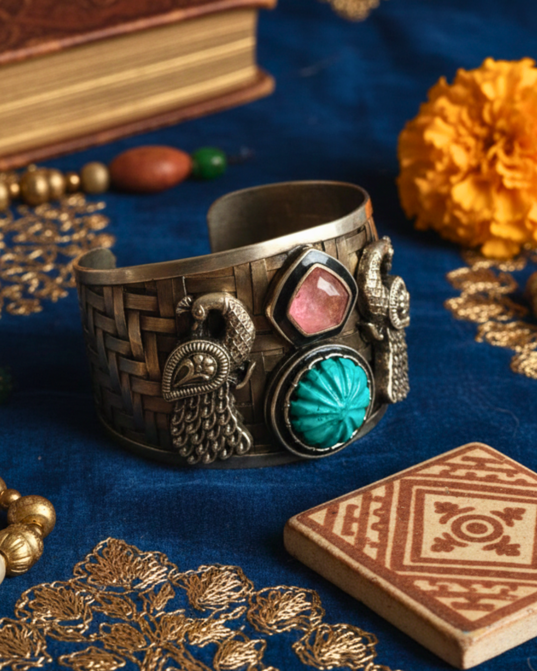 Nayaab Piroza Bracelet