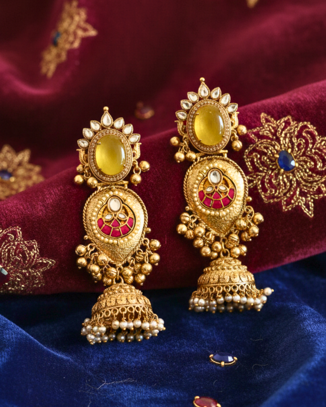Amara Sunehri Jhumkas