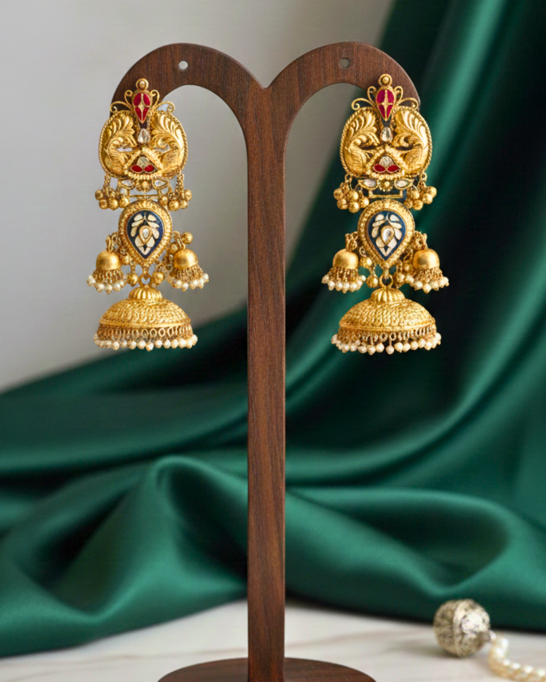 Meenakari Nawaabi Jhumka